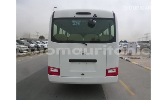 Acheter Import Voiture Toyota Coaster Blanc à Import - Dubai, Adrar Acheter Import Voiture Toyota Coaster Blanc à Import - Dubai, Adrar