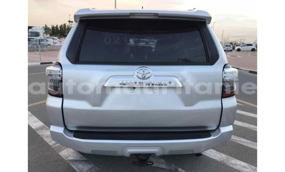 Acheter Import Utilitaire Toyota HiAce Autre à Import - Dubai, Adrar Acheter Import Utilitaire Toyota HiAce Autre à Import - Dubai, Adrar