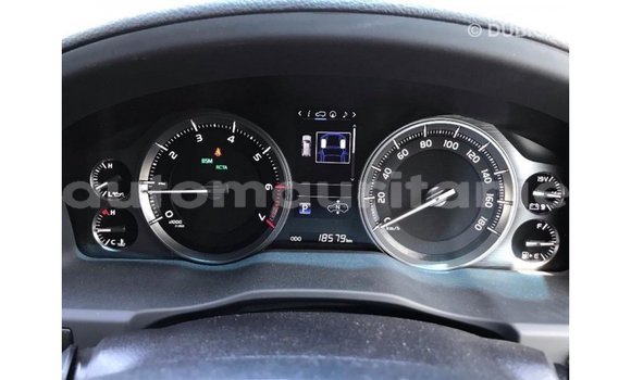 Acheter Import Voiture Toyota Land Cruiser Blanc à Import - Dubai, Adrar Acheter Import Voiture Toyota Land Cruiser Blanc à Import - Dubai, Adrar
