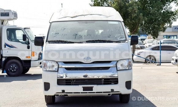 Acheter Import Voiture Toyota Hiace Blanc à Import - Dubai, Adrar Acheter Import Voiture Toyota Hiace Blanc à Import - Dubai, Adrar