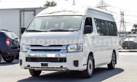 Acheter Import Voiture Toyota Hiace Blanc à Import - Dubai, Adrar Acheter Import Voiture Toyota Hiace Blanc à Import - Dubai, Adrar