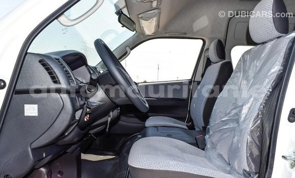 Acheter Import Voiture Toyota Hiace Blanc à Import - Dubai, Adrar Acheter Import Voiture Toyota Hiace Blanc à Import - Dubai, Adrar