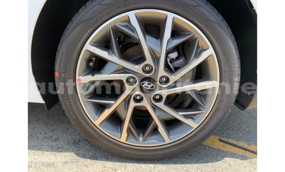 Buy Import Hyundai Elantra White Car in Import - Dubai in Adrar Buy Import Hyundai Elantra White Car in Import - Dubai in Adrar