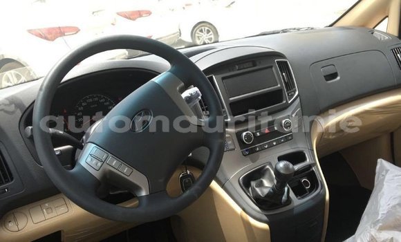 Acheter Import Voiture Hyundai Accent Blanc à Import - Dubai, Adrar Acheter Import Voiture Hyundai Accent Blanc à Import - Dubai, Adrar