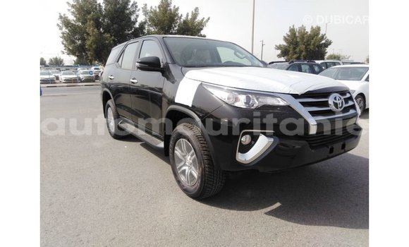 Acheter Import Voiture Toyota Fortuner Noir à Import - Dubai, Adrar Acheter Import Voiture Toyota Fortuner Noir à Import - Dubai, Adrar