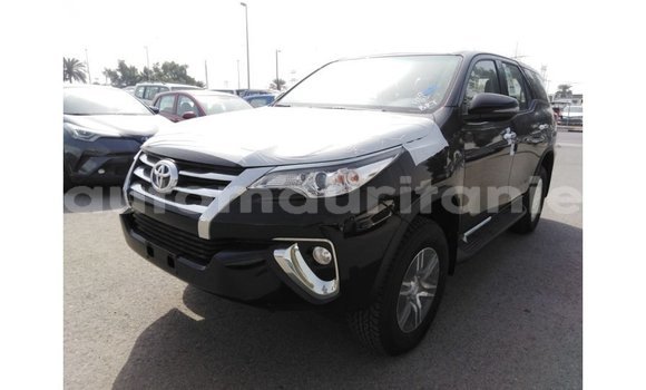 Acheter Import Voiture Toyota Fortuner Noir à Import - Dubai, Adrar Acheter Import Voiture Toyota Fortuner Noir à Import - Dubai, Adrar
