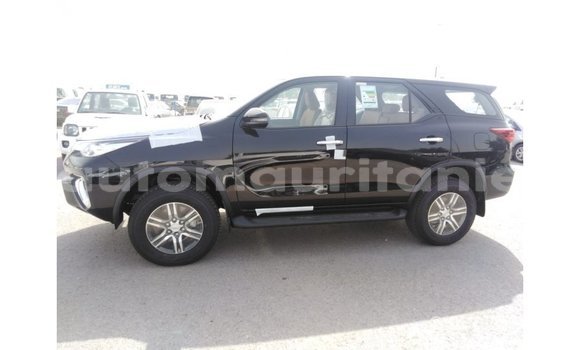 Acheter Import Voiture Toyota Fortuner Noir à Import - Dubai, Adrar Acheter Import Voiture Toyota Fortuner Noir à Import - Dubai, Adrar