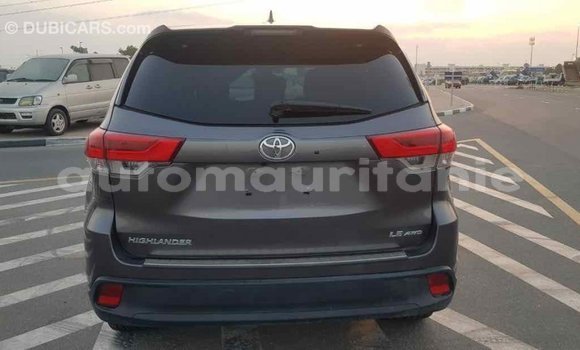 Acheter Import Voiture Toyota Highlander Autre à Import - Dubai, Adrar Acheter Import Voiture Toyota Highlander Autre à Import - Dubai, Adrar