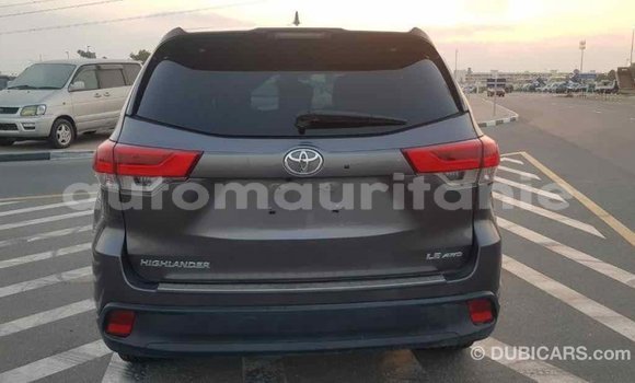 Acheter Import Voiture Toyota Highlander Autre à Import - Dubai, Adrar Acheter Import Voiture Toyota Highlander Autre à Import - Dubai, Adrar