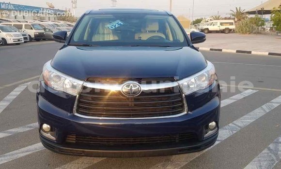 Buy Import Toyota Highlander Blue Car in Import - Dubai in Adrar Buy Import Toyota Highlander Blue Car in Import - Dubai in Adrar