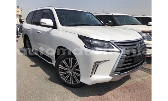 Acheter Import Voiture Lexus LX Blanc à Import - Dubai, Adrar Acheter Import Voiture Lexus LX Blanc à Import - Dubai, Adrar