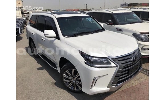Acheter Import Voiture Lexus LX Blanc à Import - Dubai, Adrar Acheter Import Voiture Lexus LX Blanc à Import - Dubai, Adrar
