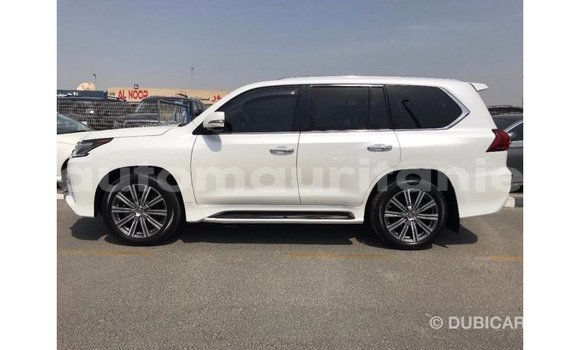 Acheter Import Voiture Lexus LX Blanc à Import - Dubai, Adrar Acheter Import Voiture Lexus LX Blanc à Import - Dubai, Adrar