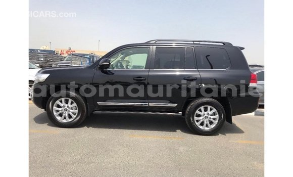 Acheter Import Voiture Toyota Land Cruiser Noir à Import - Dubai, Adrar Acheter Import Voiture Toyota Land Cruiser Noir à Import - Dubai, Adrar