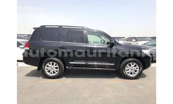 Acheter Import Voiture Toyota Land Cruiser Noir à Import - Dubai, Adrar Acheter Import Voiture Toyota Land Cruiser Noir à Import - Dubai, Adrar
