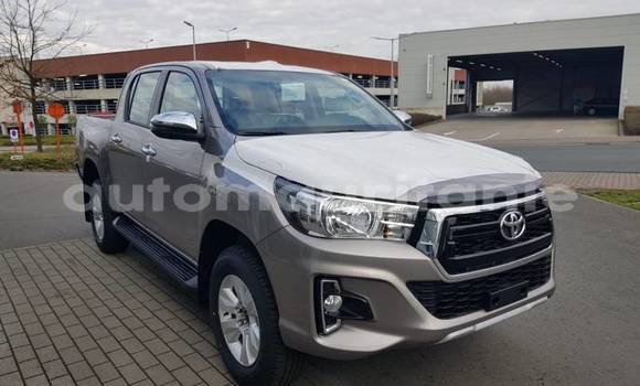 Buy New Toyota Hilux Beige Car in Nouakchott in West Nouakchott Buy New Toyota Hilux Beige Car in Nouakchott in West Nouakchott