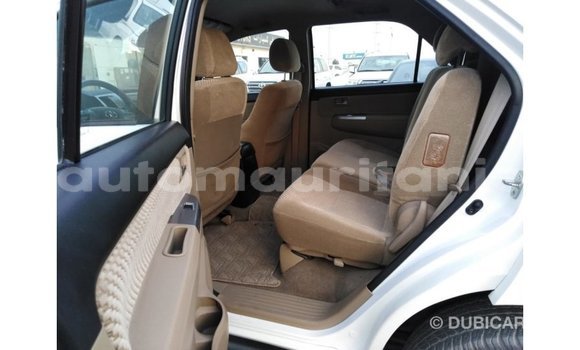 Acheter Import Voiture Toyota Fortuner Blanc à Import - Dubai, Adrar Acheter Import Voiture Toyota Fortuner Blanc à Import - Dubai, Adrar
