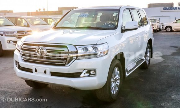 Buy Import Toyota Land Cruiser White Car in Import - Dubai in Adrar Buy Import Toyota Land Cruiser White Car in Import - Dubai in Adrar