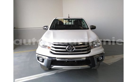 Buy Import Toyota Hilux White Car in Import - Dubai in Adrar Buy Import Toyota Hilux White Car in Import - Dubai in Adrar