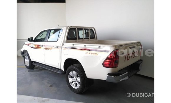 Buy Import Toyota Hilux White Car in Import - Dubai in Adrar Buy Import Toyota Hilux White Car in Import - Dubai in Adrar