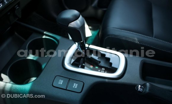 Acheter Import Voiture Toyota Hilux Noir à Import - Dubai, Adrar Acheter Import Voiture Toyota Hilux Noir à Import - Dubai, Adrar