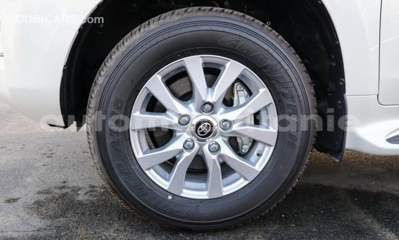 Buy Import Toyota Land Cruiser White Car in Import - Dubai in Adrar Buy Import Toyota Land Cruiser White Car in Import - Dubai in Adrar