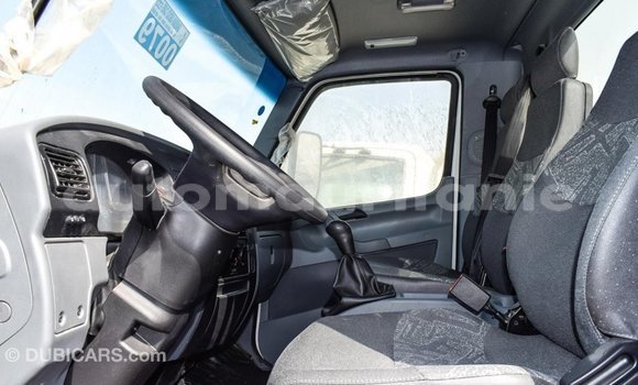 Acheter Import Voiture Mercedes-Benz 190 Blanc à Import - Dubai, Adrar Acheter Import Voiture Mercedes-Benz 190 Blanc à Import - Dubai, Adrar