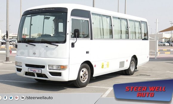 Acheter Import Voiture Nissan 350Z Blanc à Import - Dubai, Adrar Acheter Import Voiture Nissan 350Z Blanc à Import - Dubai, Adrar