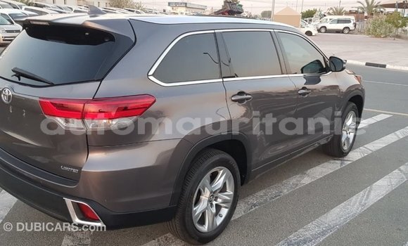 Acheter Import Voiture Toyota Highlander Autre à Import - Dubai, Adrar Acheter Import Voiture Toyota Highlander Autre à Import - Dubai, Adrar