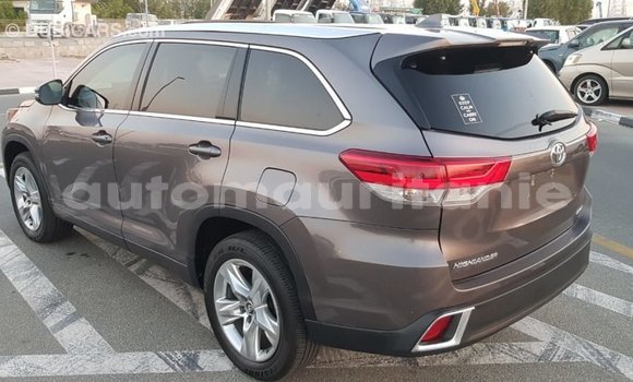 Acheter Import Voiture Toyota Highlander Autre à Import - Dubai, Adrar Acheter Import Voiture Toyota Highlander Autre à Import - Dubai, Adrar