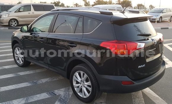 Acheter Import Utilitaire Toyota HiAce Noir à Import - Dubai, Adrar Acheter Import Utilitaire Toyota HiAce Noir à Import - Dubai, Adrar