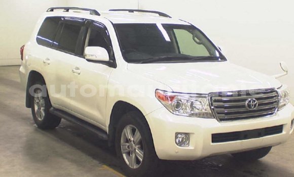 Acheter Import Voiture Toyota Land Cruiser Blanc à Import - Dubai, Adrar Acheter Import Voiture Toyota Land Cruiser Blanc à Import - Dubai, Adrar