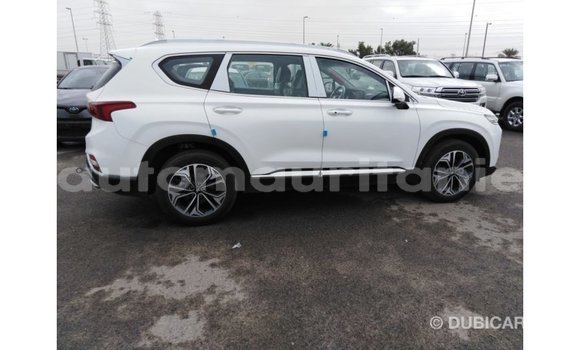 Acheter Import Voiture Hyundai Santa Fe Blanc à Import - Dubai, Adrar Acheter Import Voiture Hyundai Santa Fe Blanc à Import - Dubai, Adrar