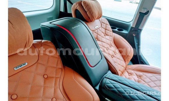 Buy Import Toyota Land Cruiser Black Car in Import - Dubai in Adrar Buy Import Toyota Land Cruiser Black Car in Import - Dubai in Adrar